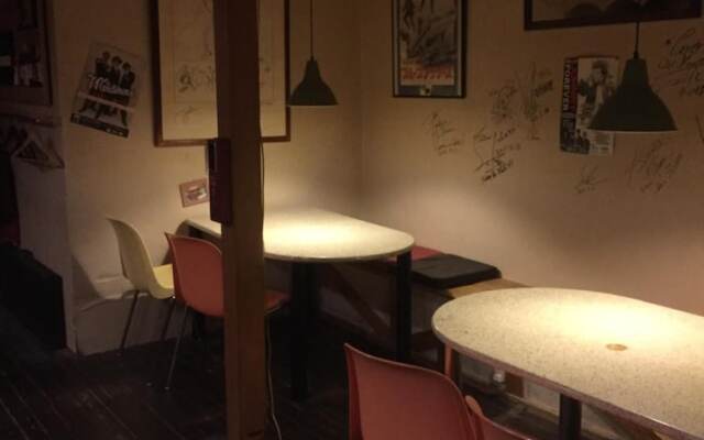 Heart Hostel and Diner