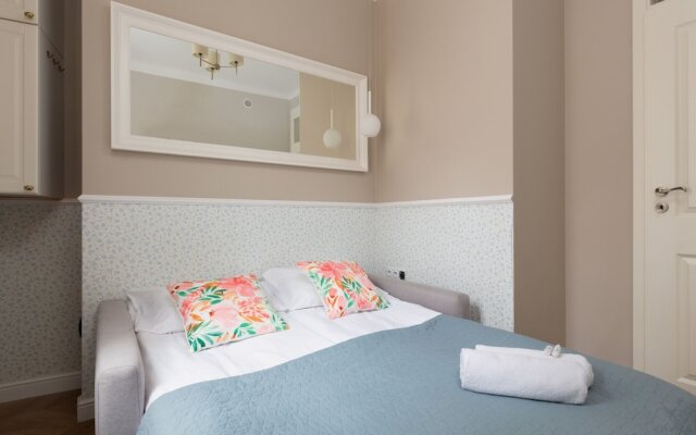 Apartment Plac Zamkowy by Renters