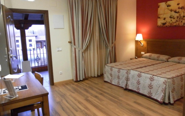 Hotel Milagros Rio Riaza