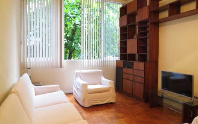 LinkHouse Classic & Spacious Leblon 3BDR LB2-002