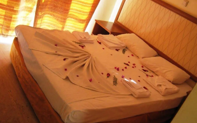Tenda Hotel