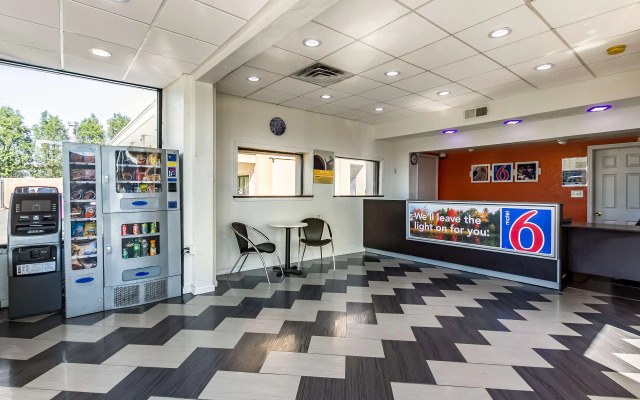 Motel 6 Elizabeth, NJ - Newark Liberty Intl Airport