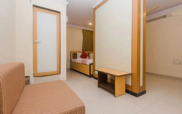 Capital O Orbit Inn Near Infiniti Mall