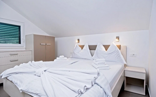 Bisernica - With Pool - A2