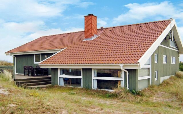 Luxurious Holiday Home in Ringkøbing With Indoor Whirlpool