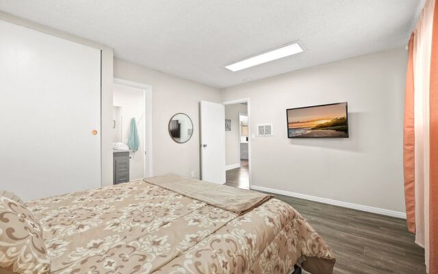 Stylish & Charming 15min to Downtown LA