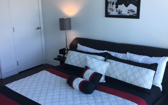 Furnished Suites in Downtown Santa Monica