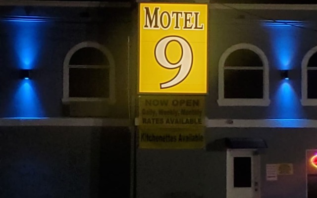 Motel 9