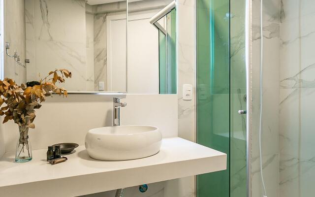 Studio Moderno com Piscina no Rooftop #CA48