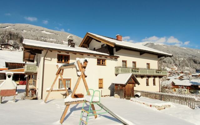 Lovely Villa in Neukirchen am Großvenediger near Ski Area
