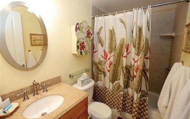 Waiohuli Beach Hale Ocean View Condos with Parking