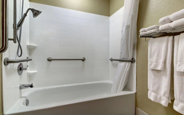Holiday Inn Express & Suites Jacksonville South - I-295