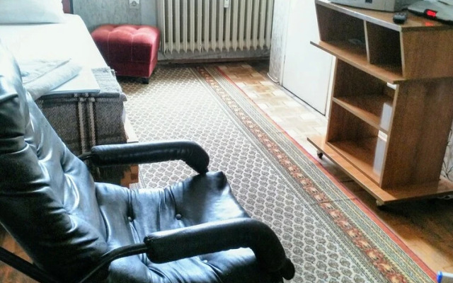 Guest rooms Repos