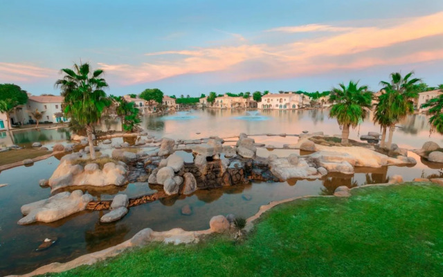 Sunset Beach Resort Marina & Spa