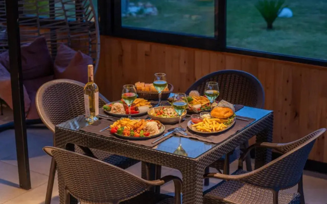 Karaoz Safir Bungalov
