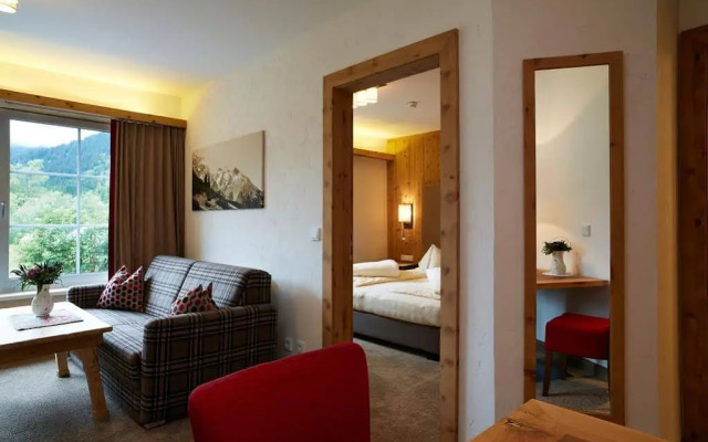 Almhotel Told
