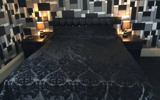 The Carlton Hotel