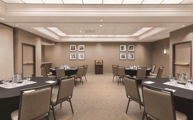 Country Inn & Suites by Radisson, Seattle-Bothell, WA