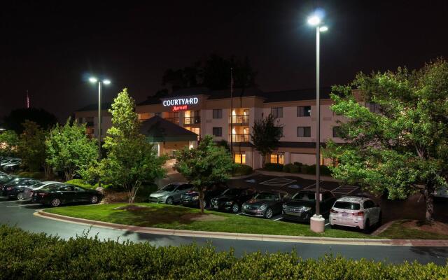 Courtyard by Marriott Charlotte Lake Norman