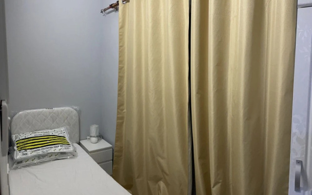 AlBarsha 1 Hostel By PHM
