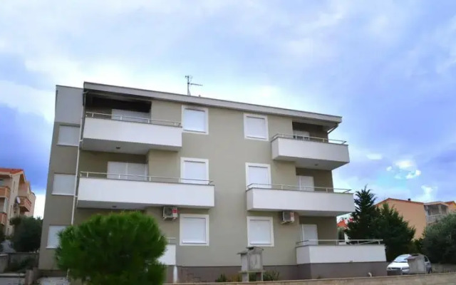 Apartment Lucky