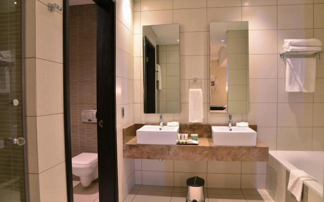 Premier Hotel OR Tambo