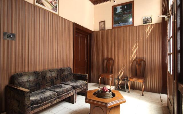 OYO 30650 Hotel Akbar Residency