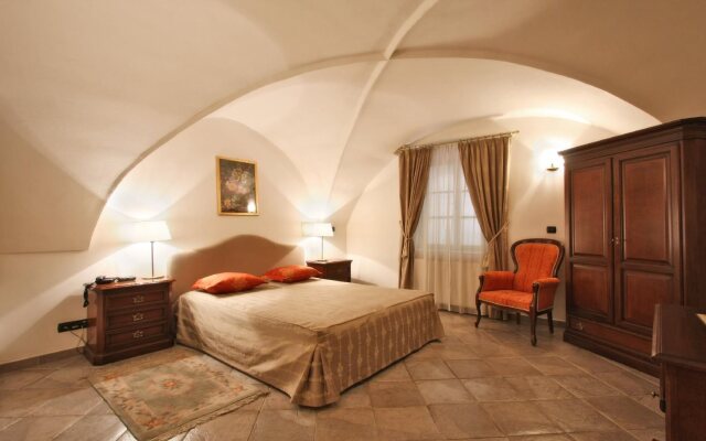 Chateau 9