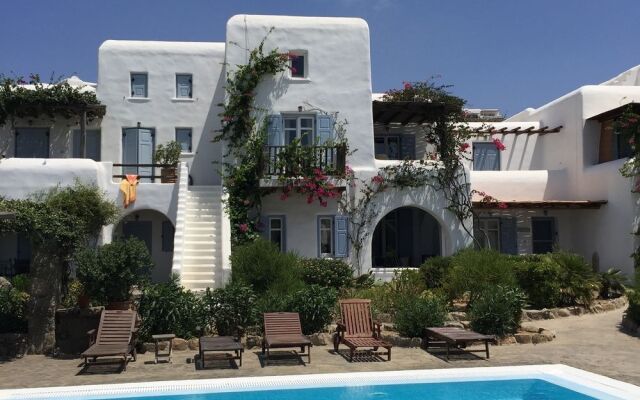 Ornos Suites