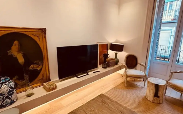 The Pelayo Majestic Luxury 3 Bedroom in Chueca