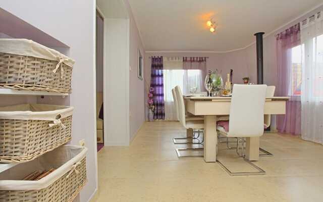 Alluring Holiday Home in Korčula with Whirlpool