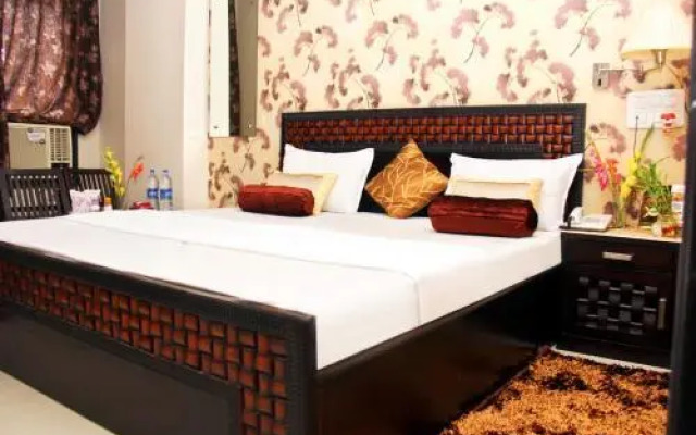 Hotel Vickys Plaza