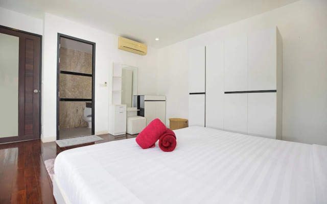 Designer 3BR Villa Silver Pool in Kamala