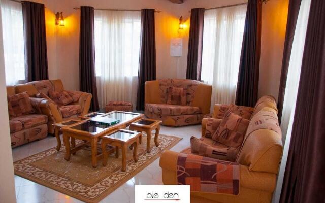 Stay.Plus Ole Den Party House Kajiado