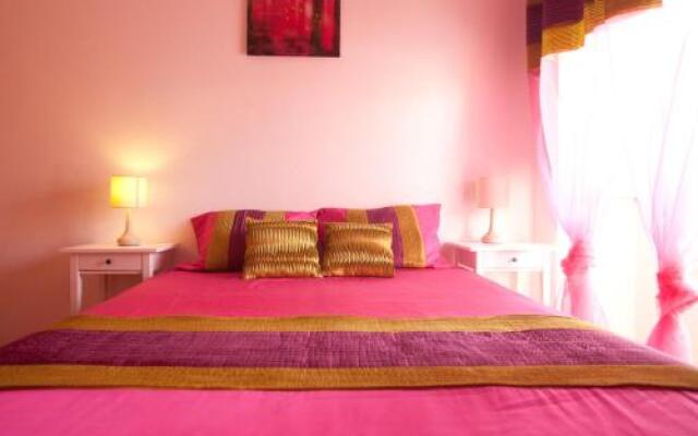 Casa Azul Da Relva, Com Piscina