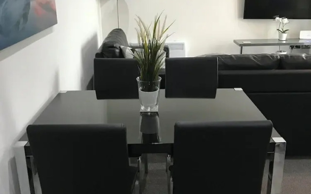 2BR Apartment in the heart of Exeter