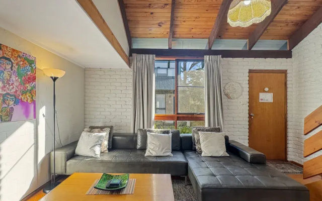 'broulee Break' -2-bed Beach House With Games Room