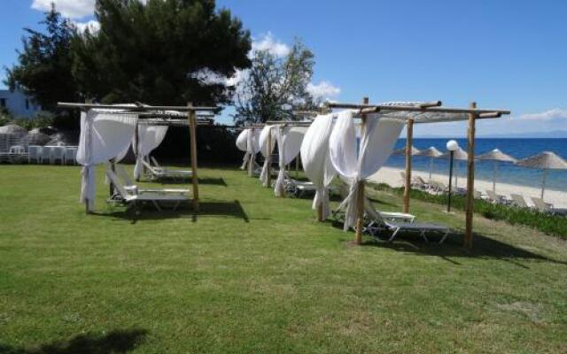 Kopsis Beach Hotel