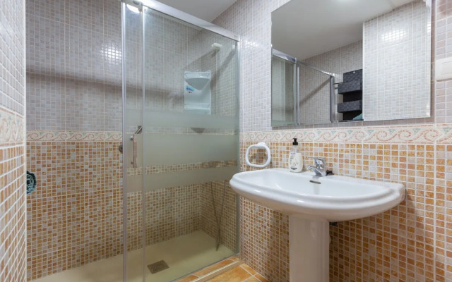 Tolox 1 in Tolox With 1 Bedrooms and 1 Bathrooms