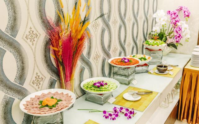 Viet Lotus Saigon Hotel