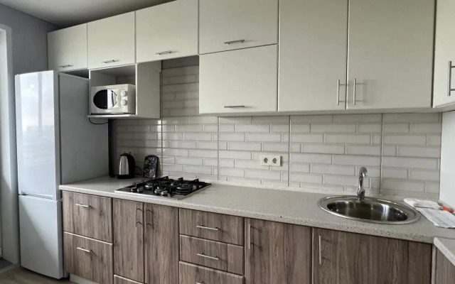 Apartments on 18 Matrosova Street