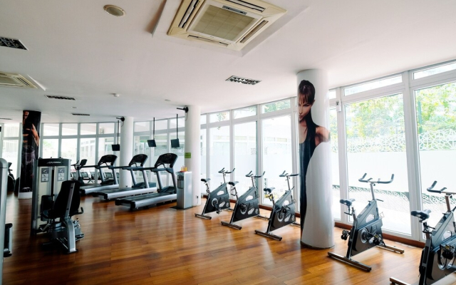 Cozy 1BR Royale Springhill Apartment with City View