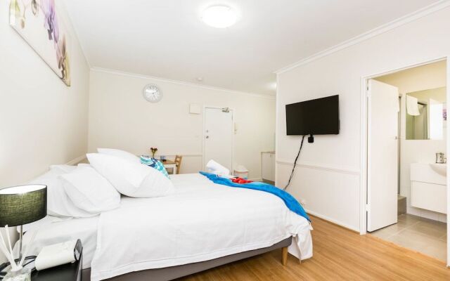 GENIE, 1BDR East Melbourne Studio