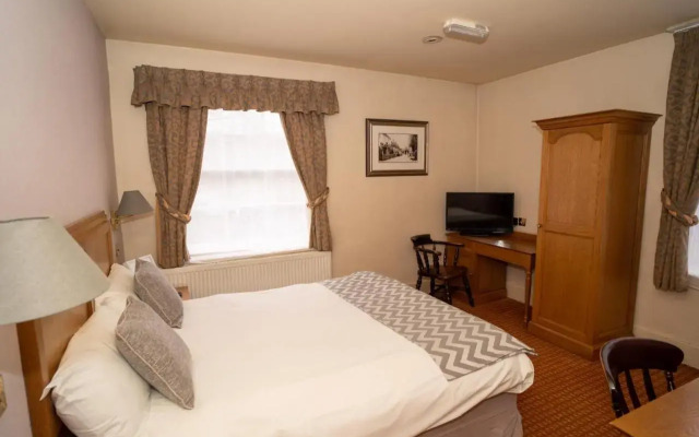 The Silver Cup - Inn