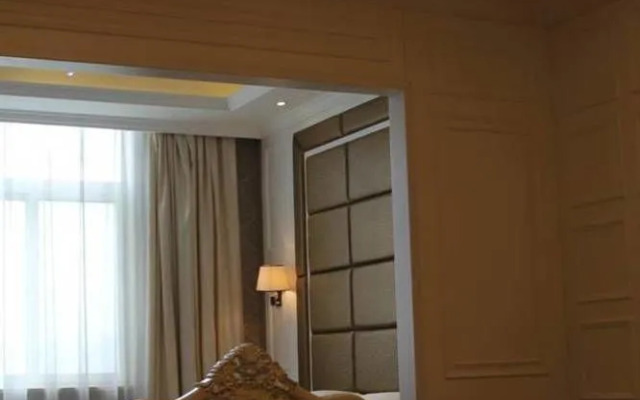 Zhengzhou Jindefu Hotel