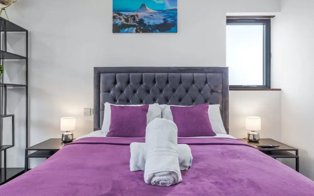 Luxury Flat Near Leicester Square Central London