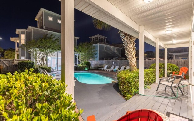 Coastal Fantasea by Destin Getaways