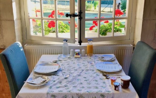Sans Souci Bed and Breakfast with Restaurant