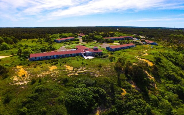 Dune Crest Hotel