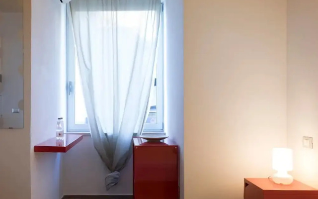 ALTIDO Red&White Studio